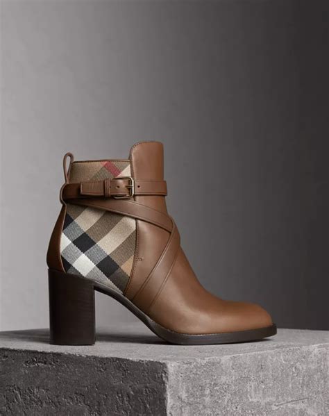 Burberry Heel and high heel boots for Women 